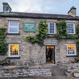 4* Hotel Village Pub